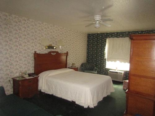 在meiguo.com看到的Step Back Inn的介绍图片