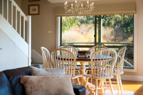 This photo about Ducks Bay shared on HyHotel.com