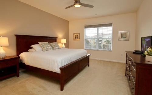 Shoreway Condo #231531