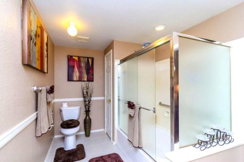Bathroom, Private Corner of Resort -- ½ mile Walk to Nature Trails at N. Mtn. Preserve! in North Phoenix Bathroom, Private Corner of Resort -- ½ mile Walk to Nature Trails at N. Mtn. Preserve! in North Phoenix