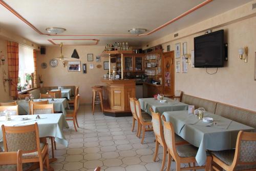 Restoran, Landgasthof Hotel Sauer in Eimelrod Restoran, Landgasthof Hotel Sauer in Eimelrod