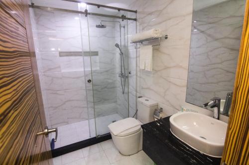 Sun Star Grand Hotel in Quiapo Sun Star Grand Hotel in Quiapo