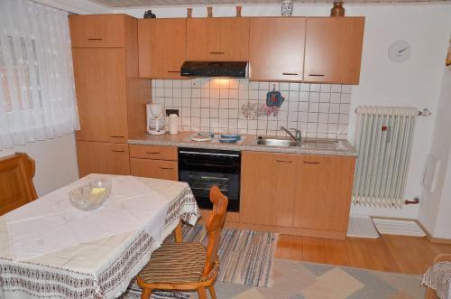 Kitchen, Pension Mausbachtal in Warmensteinach Kitchen, Pension Mausbachtal in Warmensteinach