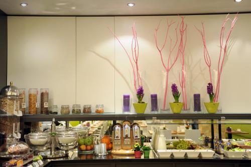 This photo about Ibis Styles Frankfurt City shared on HyHotel.com