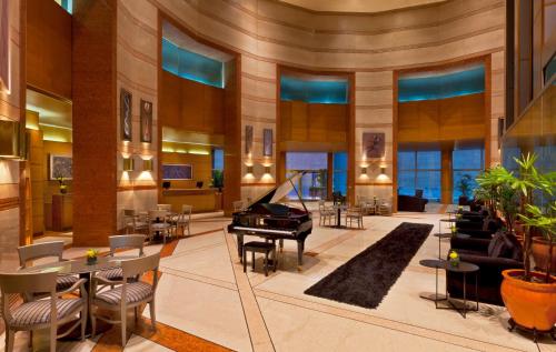 Фойє, Quinto Centenario Hotel in Кордова Фойє, Quinto Centenario Hotel in Кордова