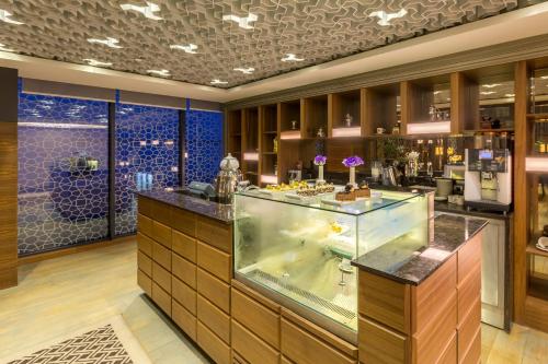 Αίθουσα υποδοχής, Golden Tulip Istanbul Bayrampasa in İstanbul Αίθουσα υποδοχής, Golden Tulip Istanbul Bayrampasa in İstanbul
