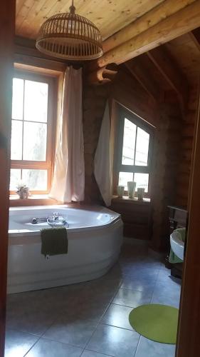 ห้องน้ำ, Holzhaus am See in โคนีคซ์ วูสท์เทอร์เฮาว์เซ่น ห้องน้ำ, Holzhaus am See in โคนีคซ์ วูสท์เทอร์เฮาว์เซ่น