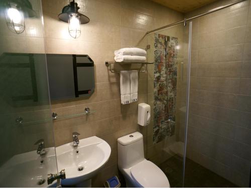 This photo about Kenting Moon Bay Hotel shared on HyHotel.com