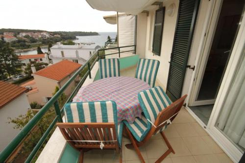 Hotel Apartments with a parking space Pjescana Uvala, Pula - 2238