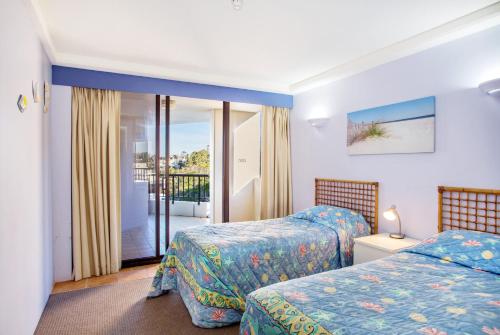 THE ROCKS RESORT, UNIT 9J in Currumbin THE ROCKS RESORT, UNIT 9J in Currumbin