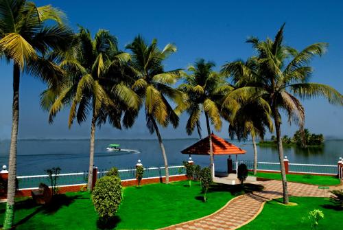 Fasilitas, Kalathil Lake Resort in Vaikom Fasilitas, Kalathil Lake Resort in Vaikom