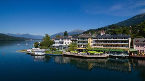 Terraza/balcón, SEEGLUCK Hotel Forelle Superior in Millstatt Terraza/balcón, SEEGLUCK Hotel Forelle Superior in Millstatt