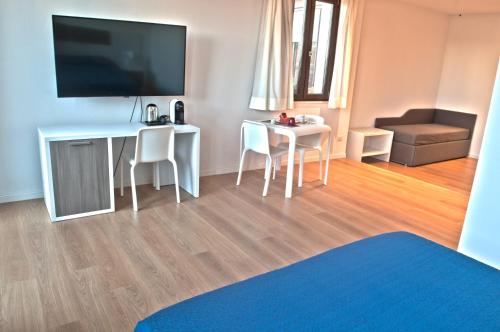 This photo about Four Rooms Guesthouse shared on HyHotel.com