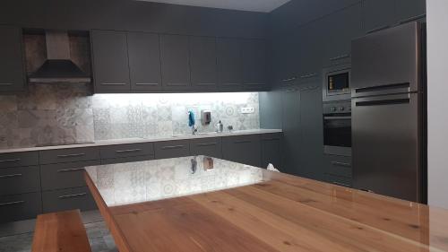 ห้องครัว, City's Hostel Ponta Delgada in ปอนตา เดลกาดา ห้องครัว, City's Hostel Ponta Delgada in ปอนตา เดลกาดา