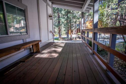 Majestic Pines Home in Big Bear Lake (Kalifornia) Majestic Pines Home in Big Bear Lake (Kalifornia)