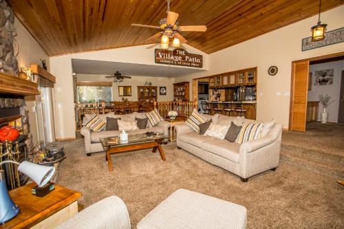 Majestic Pines Home in Big Bear Lake (Kalifornia) Majestic Pines Home in Big Bear Lake (Kalifornia)