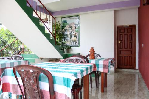 레스토랑, 요호 엘리건트 홈스테이 엘라 (Yoho Elegant Homestay Ella) in 엘라 레스토랑, 요호 엘리건트 홈스테이 엘라 (Yoho Elegant Homestay Ella) in 엘라