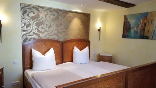 This photo about Fachwerk-Hotel Eisenbart shared on HyHotel.com