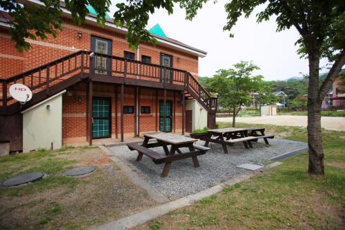 This photo about Hwangto Green Village Pension shared on HyHotel.com