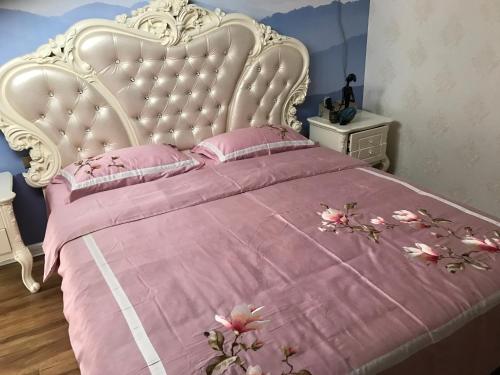 This photo about The Bund No.1 Business Hotel Xianyang International Airport shared on HyHotel.com