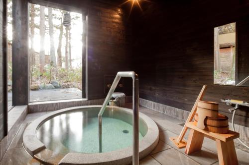 Hot spring bath, Sekizenkan Kashotei Sanso in Nakanojo Hot spring bath, Sekizenkan Kashotei Sanso in Nakanojo