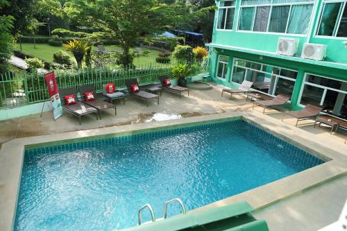 This photo about ZEN Rooms Thappraya Road shared on HyHotel.com