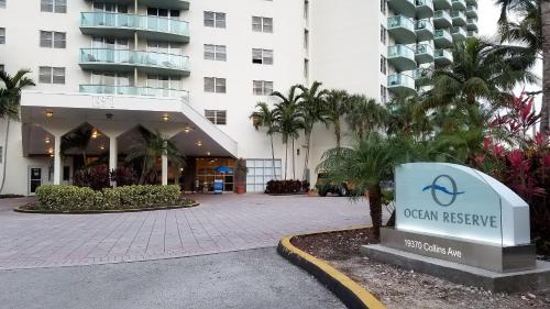 大堂, 海洋保護區頂層公寓 (Penthouse Ocean Reserve) in 黃金海灘 大堂, 海洋保護區頂層公寓 (Penthouse Ocean Reserve) in 黃金海灘