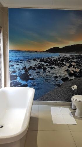 Bathroom, Riverview Guesthouse East London in Beacon Bay Bathroom, Riverview Guesthouse East London in Beacon Bay