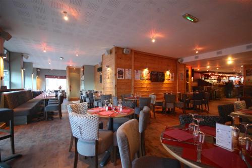 Restaurant, Hotel Rhodos Morzine in Morzine Restaurant, Hotel Rhodos Morzine in Morzine