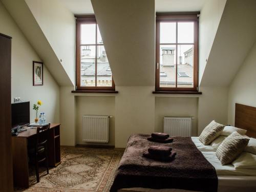 This photo about Royal Route 29 Comfort Rooms shared on HyHotel.com