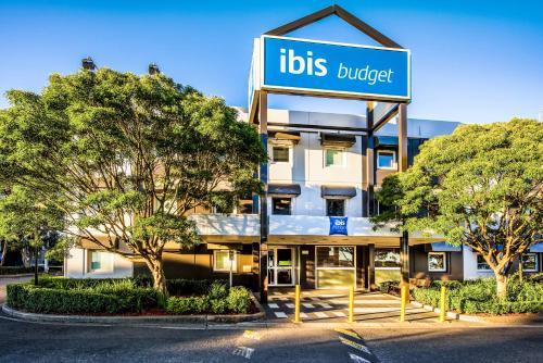 Entrance, ibis budget St Peters in Marrickville Entrance, ibis budget St Peters in Marrickville