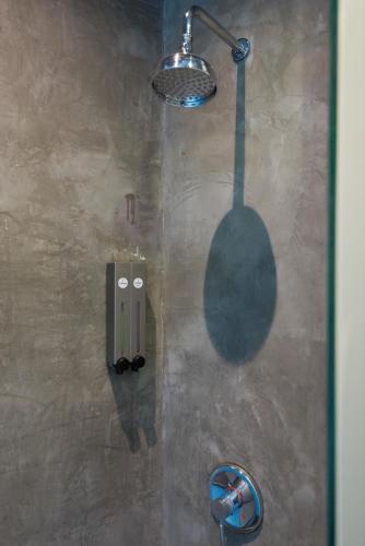 This photo about minimis hostel shared on HyHotel.com