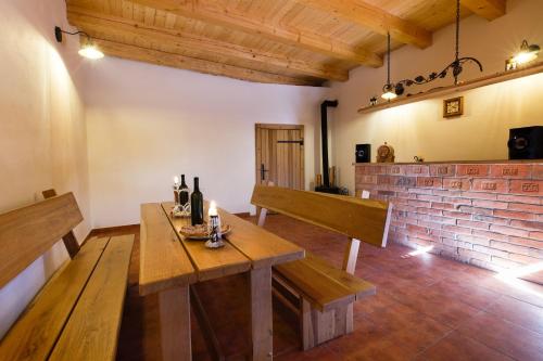 กิจกรรม, Nad Vinnym Sklipkem in ซนอยโม กิจกรรม, Nad Vinnym Sklipkem in ซนอยโม