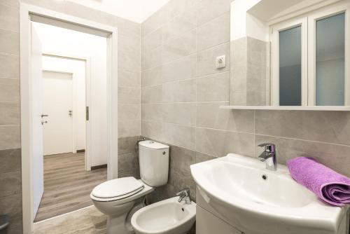 ห้องน้ำ, Downtown Rijeka in ริเยกา ห้องน้ำ, Downtown Rijeka in ริเยกา