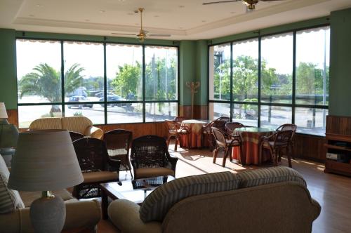 gedeelde lounge/tv-ruimte, Hotel Alonso de Monroy in Belvis De Monroy gedeelde lounge/tv-ruimte, Hotel Alonso de Monroy in Belvis De Monroy