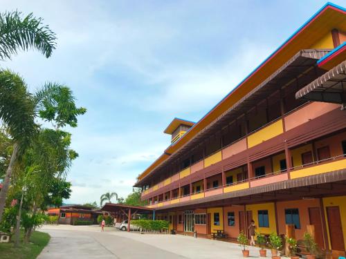 Exterior view, Khwanruen Fishing Resort in Ban Chang Exterior view, Khwanruen Fishing Resort in Ban Chang