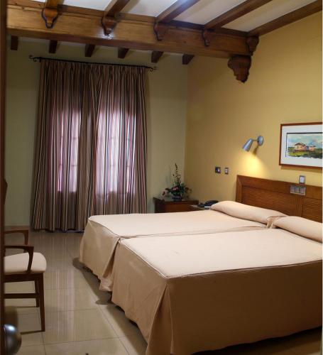 Hotel Menano in Manzanares Hotel Menano in Manzanares