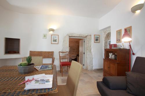 Facilities, Trullo Riccardo in Ostuni Facilities, Trullo Riccardo in Ostuni