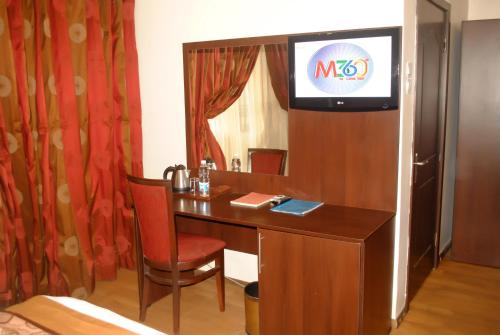 This photo about Grand Inn & Suites shared on HyHotel.com