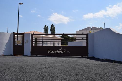 Bejárat, Résidence Estérazur (Residence Esterazur) in Le Cannet Des Maures Bejárat, Résidence Estérazur (Residence Esterazur) in Le Cannet Des Maures