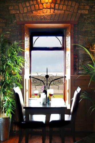 Aussicht, Maddens Bridge Bar & Guesthouse in Bundoran Aussicht, Maddens Bridge Bar & Guesthouse in Bundoran