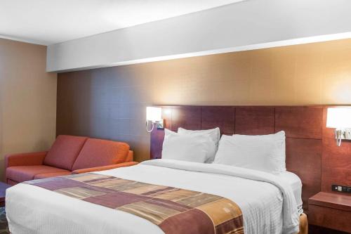 Quality Hotel & Suites in Gander Quality Hotel & Suites in Gander