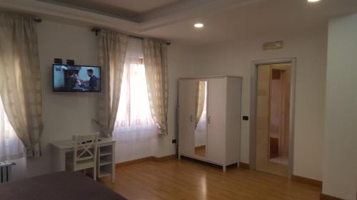 Instalaciones, Camere Santa Rita in San Giovanni Rotondo Instalaciones, Camere Santa Rita in San Giovanni Rotondo