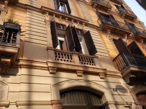 Barcelona Central Garden Hostal