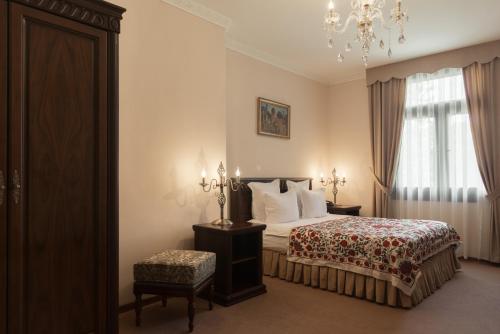 This photo about L'Argamak shared on HyHotel.com