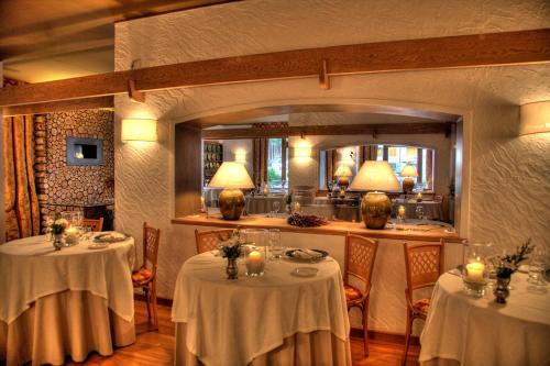 Bar/lounge, Cresta Et Duc Hotel in Courmayeur Bar/lounge, Cresta Et Duc Hotel in Courmayeur