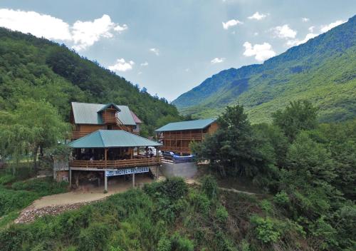 Rafting Blue River Tara in Scepan-Polje Rafting Blue River Tara in Scepan-Polje