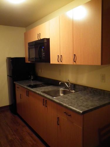 Kitchen, Aspen Suites Hotel Juneau in Juneau (AK) Kitchen, Aspen Suites Hotel Juneau in Juneau (AK)