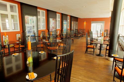 Restaurant, Hotel Harmonien in Haderslev City Center Restaurant, Hotel Harmonien in Haderslev City Center