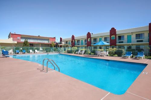 مسبح, دايز إن باي ويندام سانتا في نيو مكسيكو (Days Inn by Wyndham Santa Fe New Mexico) in مركز مدينة سانتا في مسبح, دايز إن باي ويندام سانتا في نيو مكسيكو (Days Inn by Wyndham Santa Fe New Mexico) in مركز مدينة سانتا في